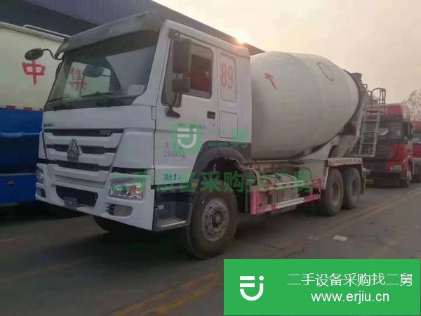 轉讓16年二手豪沃攪拌車 380馬力 大14方 后八輪