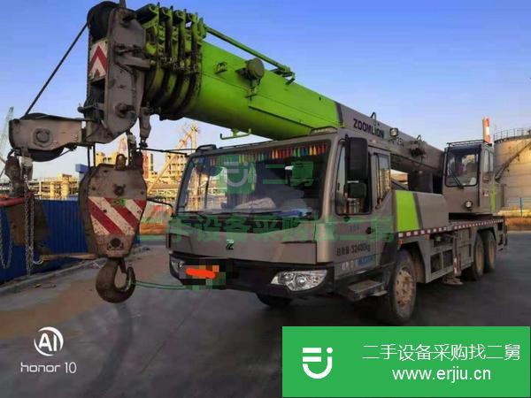 轉讓處理一臺17年六月中聯(lián)25噸五節(jié)臂吊車