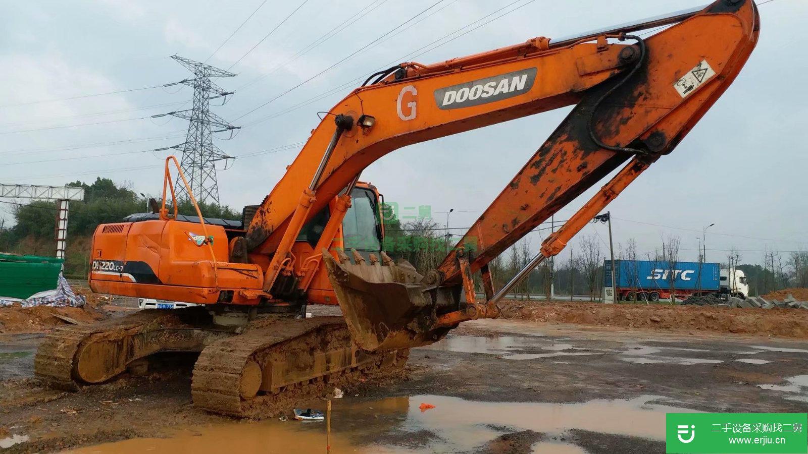 優惠出售精品好車斗山220二手挖掘機手續齊全 (優惠低價出售全國包送)