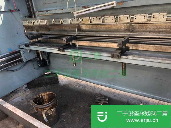 轉(zhuǎn)讓125/4000+6/4000巨威產(chǎn)，折彎機是荷蘭41數(shù)控