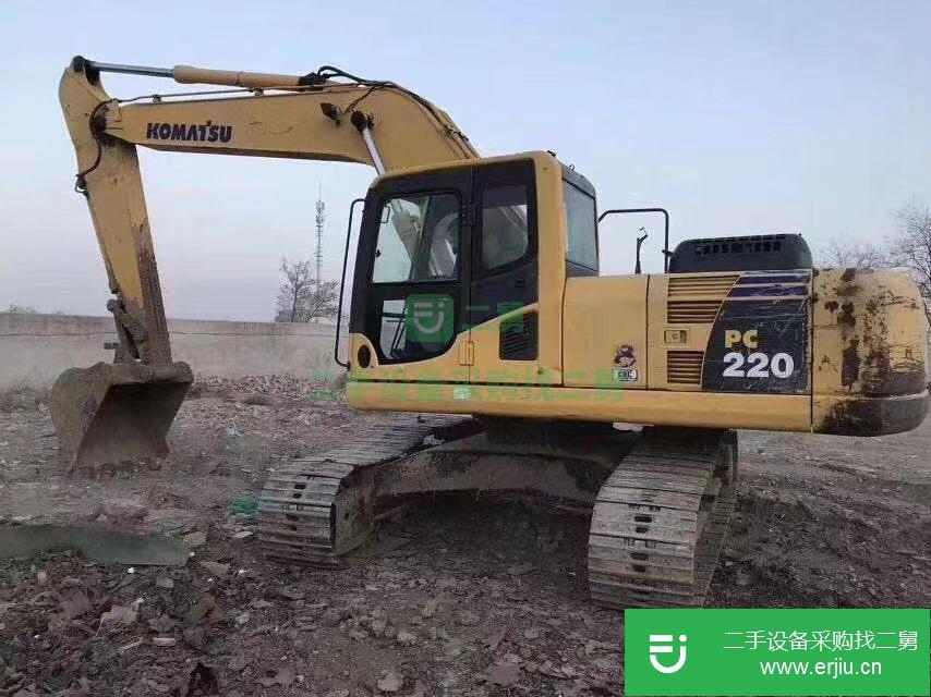本人轉讓一臺精品二手挖掘機小松220