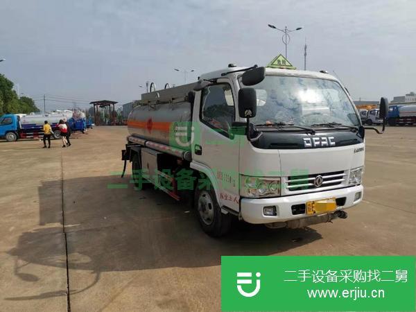 轉讓加油車促銷二手小型5噸加油車