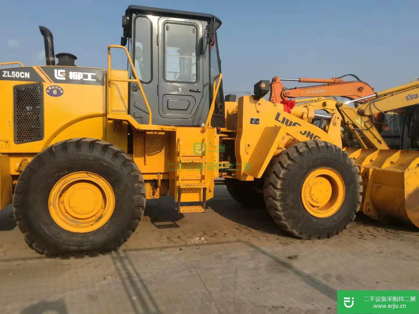 二手裝載機柳工低價轉(zhuǎn)讓急售