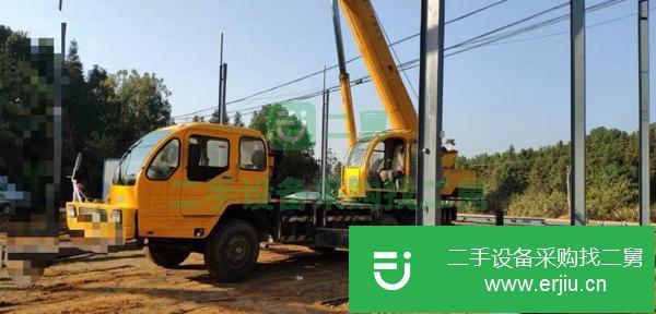轉(zhuǎn)讓二手的07年徐工20B吊車