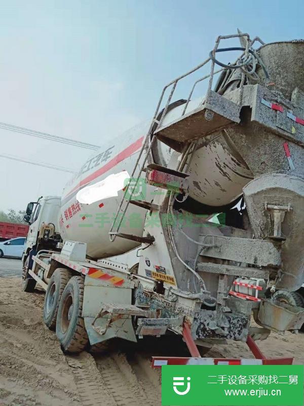 出售一批二手國四歐曼攪拌車 大12方 后八輪