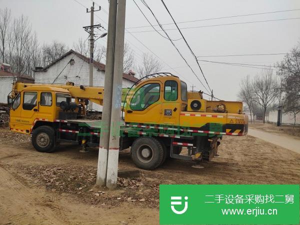 轉(zhuǎn)讓二手的13年徐工12噸吊車