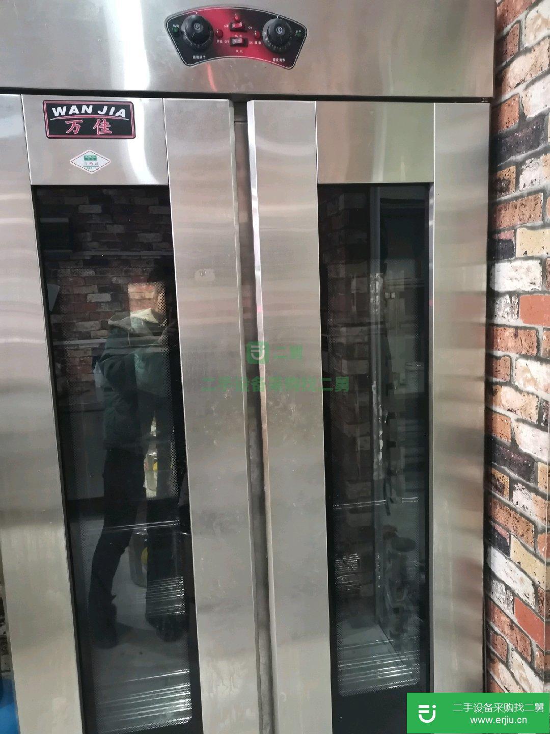 處理8成新烤箱，發酵箱，打面機，柜臺