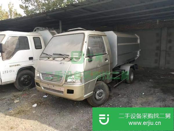 轉(zhuǎn)讓高品質(zhì)二手垃圾車帶手續(xù)   支持過戶   五方 八方勾壁式垃圾車