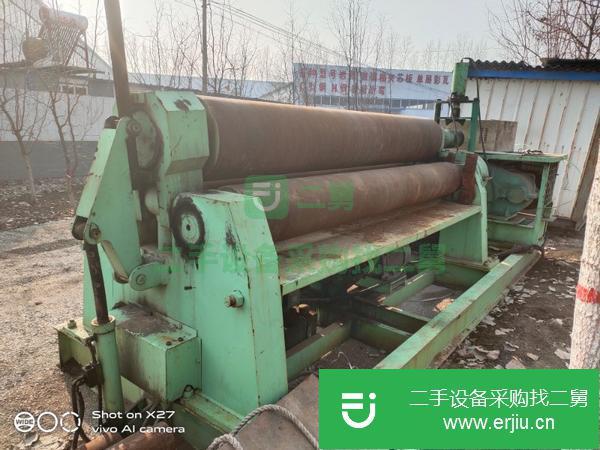 轉(zhuǎn)讓出售二手實(shí)心W11-30*3000機(jī)械全自動(dòng)卷板機(jī)一臺(tái)