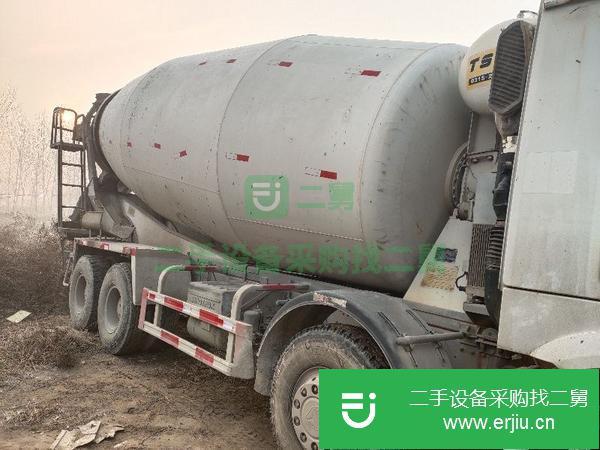 出售13年20方豪沃鴻達攪拌車 手續齊全