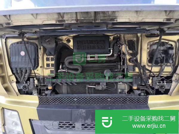 出售德龍1550馬力17年12月上戶，帶液緩，雙曲輕體牽引車！