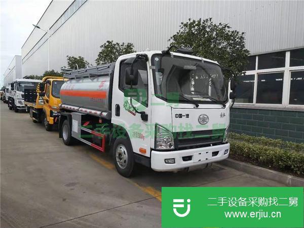 出售解放5噸油罐車現(xiàn)車低價(jià)出售