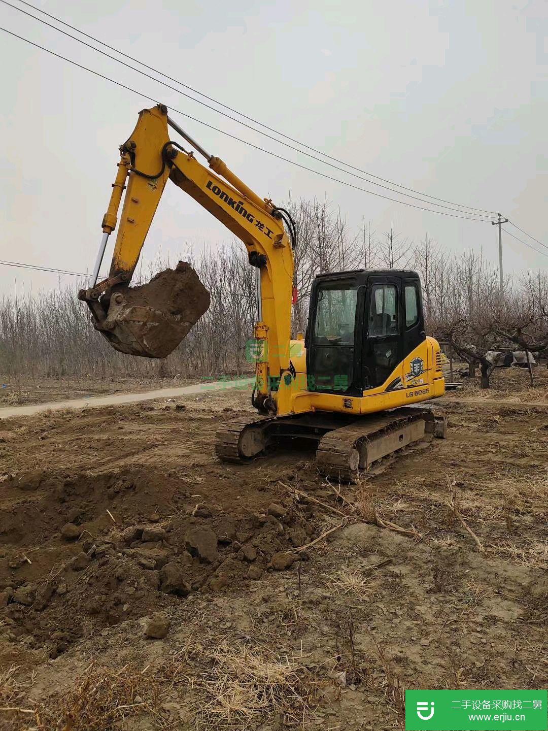 出售個人車龍工85，雷沃75挖掘機各一臺