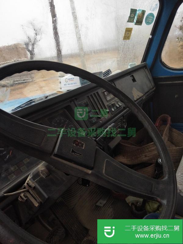 轉讓二手的09年7月份徐工八噸吊車手續齊全