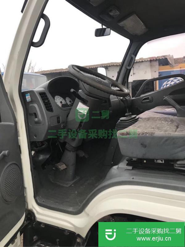 轉(zhuǎn)讓二手原裝奧鈴5噸吸糞車