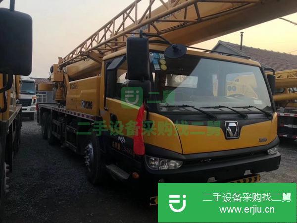 出售兩臺二手的九成新的國四徐工吊車