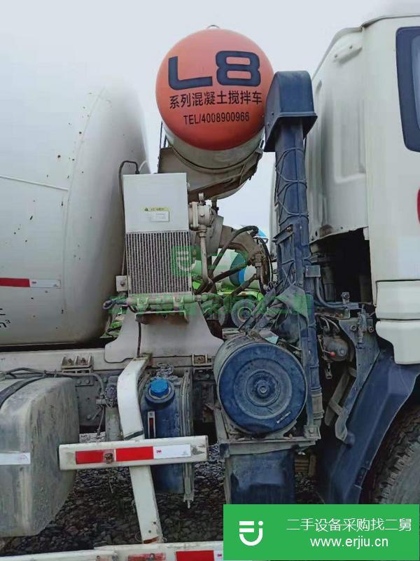 出售16年歐曼攪拌車 336馬力 大12方