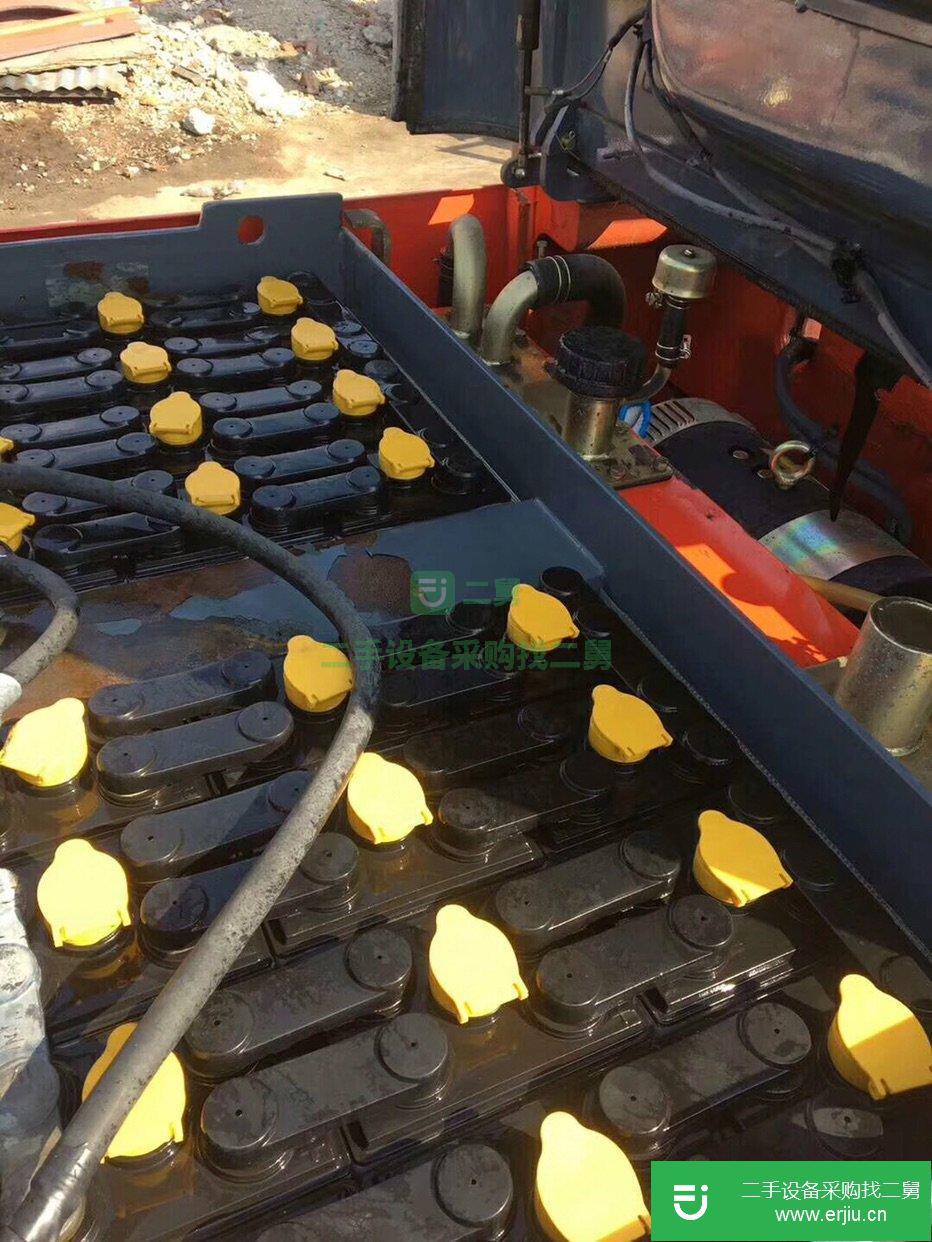 出售合力2噸電動叉車，自用小型冷庫電動叉車，質保一年