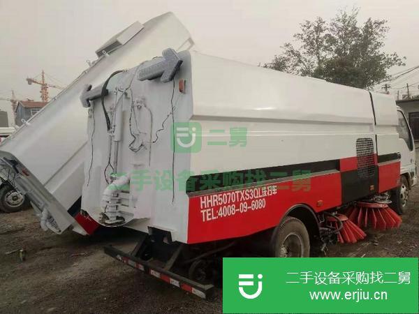 低價(jià)出售帶手續(xù)車輛 二手掃路車 抓緊聯(lián)系