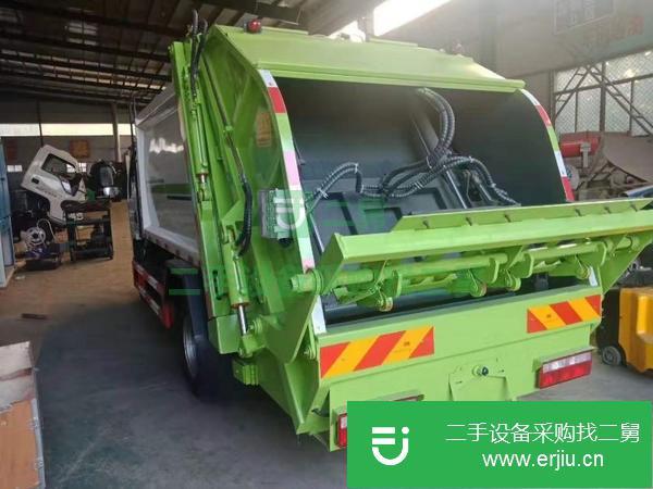 轉(zhuǎn)讓高品質(zhì)二手垃圾車帶手續(xù)   支持過戶   五方 八方勾壁式垃圾車
