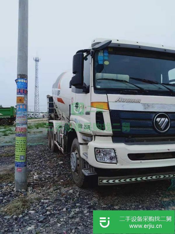 出售16年歐曼攪拌車 336馬力 大12方
