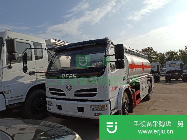 國五可進油庫的8噸油罐車包上戶