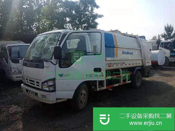 轉(zhuǎn)讓高品質(zhì)二手垃圾車帶手續(xù)   支持過戶   五方 八方勾壁式垃圾車