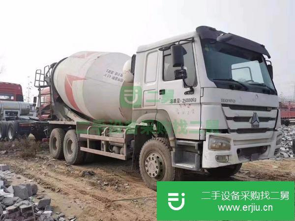 低價出售一批14年15年16年三一攪拌罐車