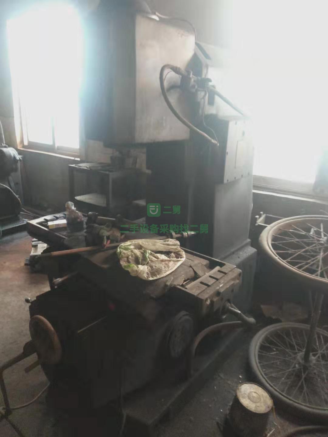 寧波工廠在位出售齊齊哈爾5032和5030立銑