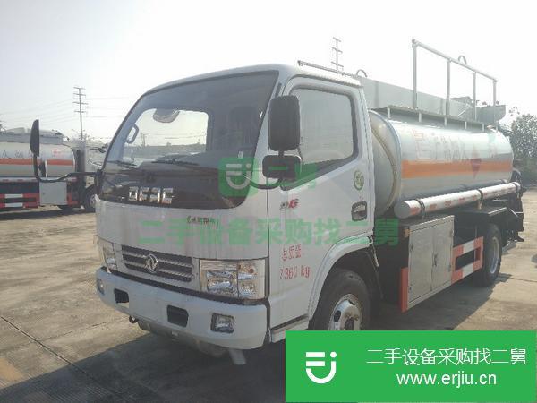 多利卡D6 油罐車?有正規手續的5噸油罐車