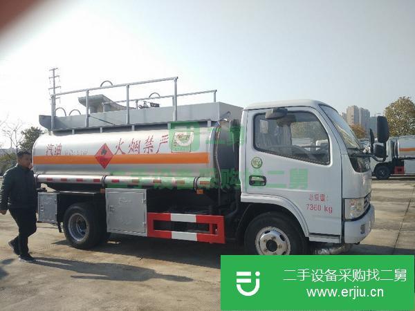 多利卡D6 油罐車?有正規手續的5噸油罐車