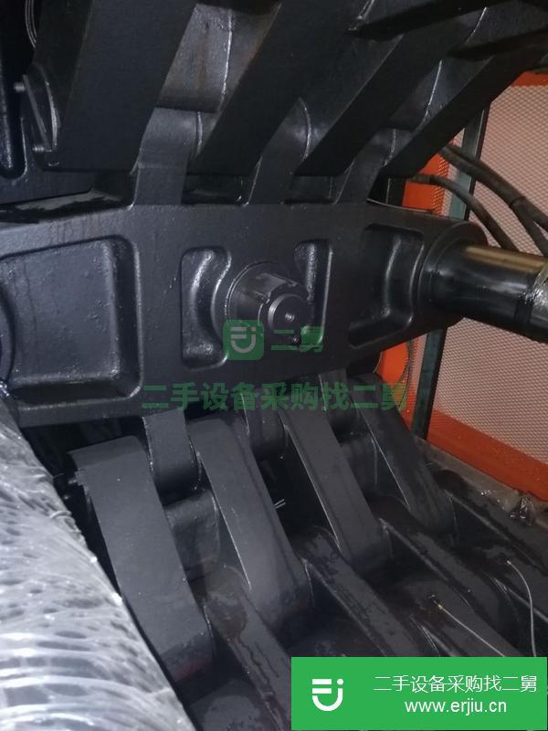 出售二手注塑機震雄1000噸，9成新