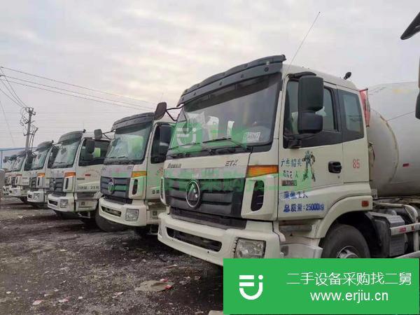 出售17年歐曼大12方拉14方攪拌罐車,一批十臺,