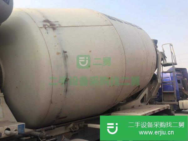轉(zhuǎn)讓二手的14年國四，豪沃底盤，徐工上裝攪拌車