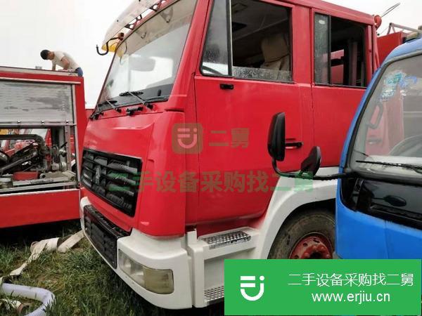 低價出售一批消防車 二手消防車包運輸出售中