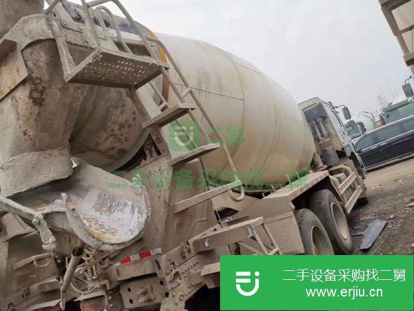 現車出售一批17年豪沃大12方拉14方混凝土攪拌罐車,