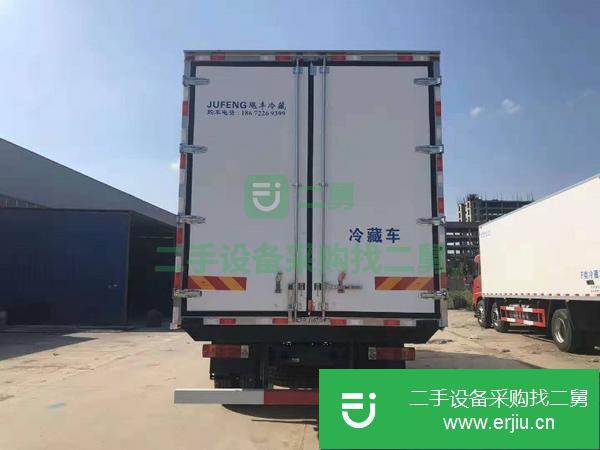 低價轉讓解放6 米8國五冷藏車