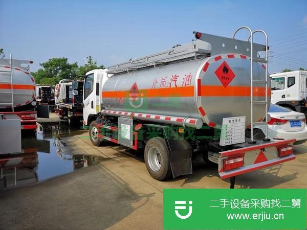 出售解放5噸油罐車現(xiàn)車低價(jià)出售