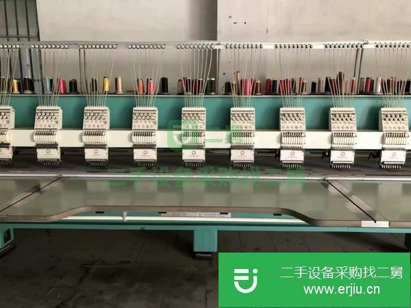 二手高速繡花機低價出售。