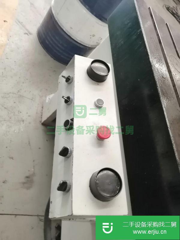 出售jh21-250噸 沖床兩臺(tái) 壓力機(jī)