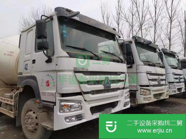 現車出售一批17年豪沃大12方拉14方混凝土攪拌罐車,
