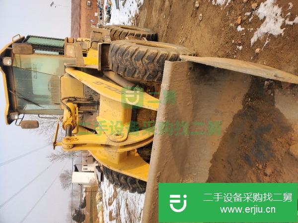 轉(zhuǎn)讓二手九成新的30鏟車