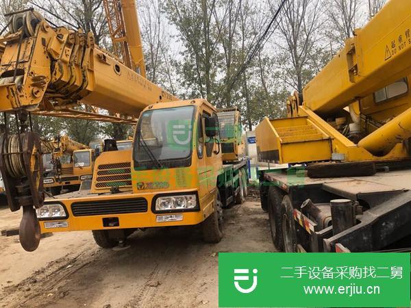 出售兩臺二手的九成新的徐工20b吊車