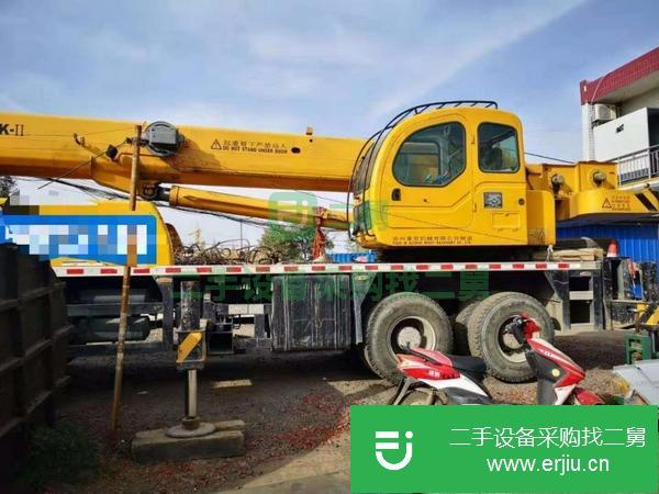 轉(zhuǎn)讓二手的徐工二十五四節(jié)臂杠二吊車