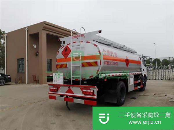 轉(zhuǎn)讓東風(fēng)12噸油罐車現(xiàn)車特價處理,