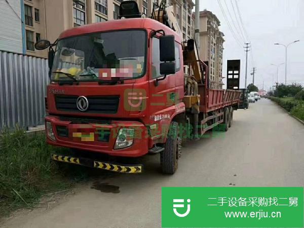 轉讓二手的17年后八輪徐工8噸折臂吊車,車況優良,先到先得!