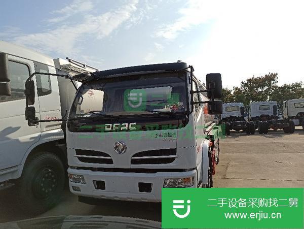 國五可進油庫的8噸油罐車包上戶