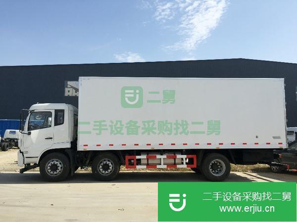 8.6米前四后四冷藏車出售