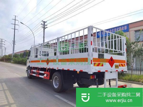 轉讓東風柳汽6.8米氣瓶倉欄運輸車