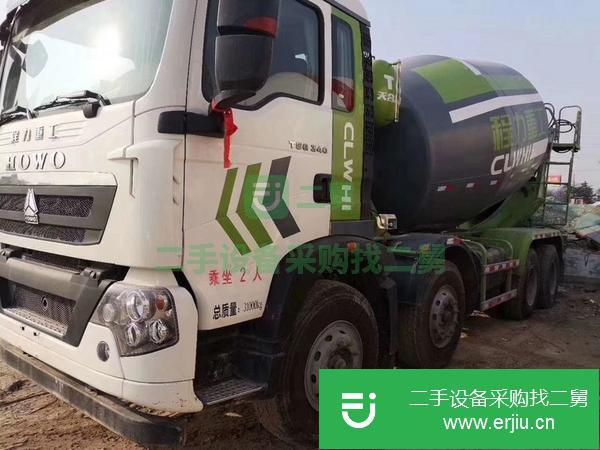 出售豪沃19年前四后八12方輕型攪拌罐車